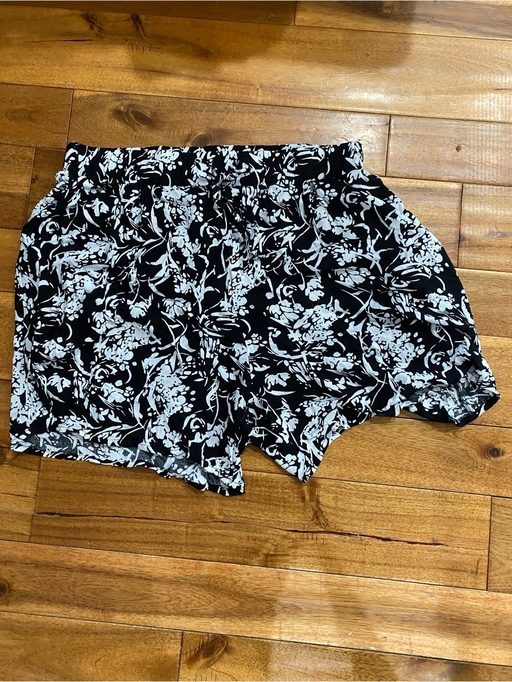west loop Black and White Floral Shorts